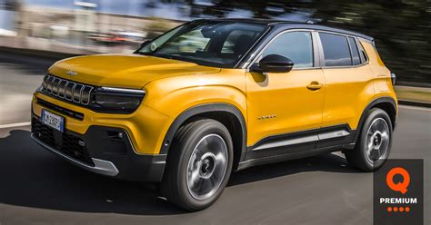 jeep avenger gialla e nera
